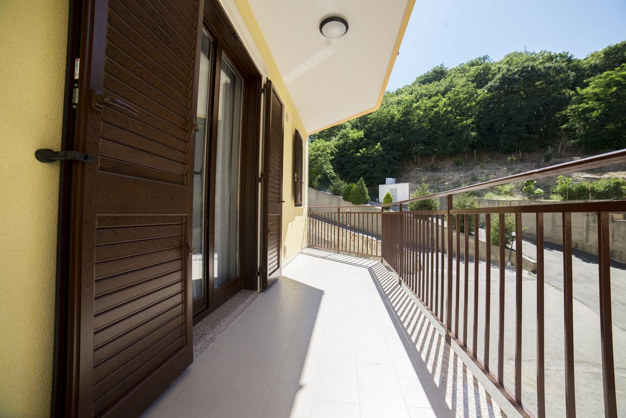 Sikania Casa Diamond Messine Extérieur photo