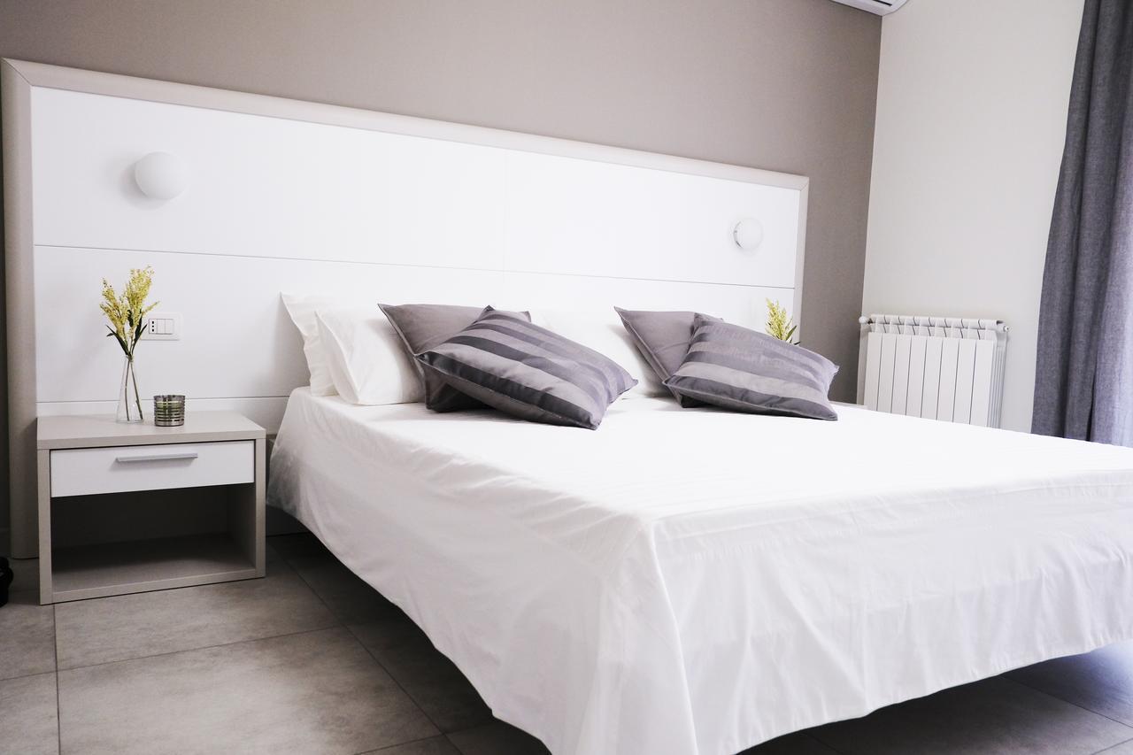 Sikania Casa Diamond Messine Extérieur photo