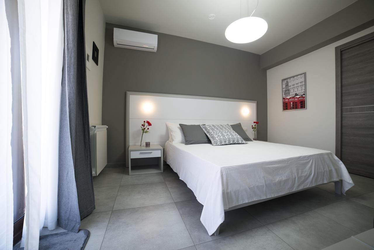 Sikania Casa Diamond Messine Extérieur photo